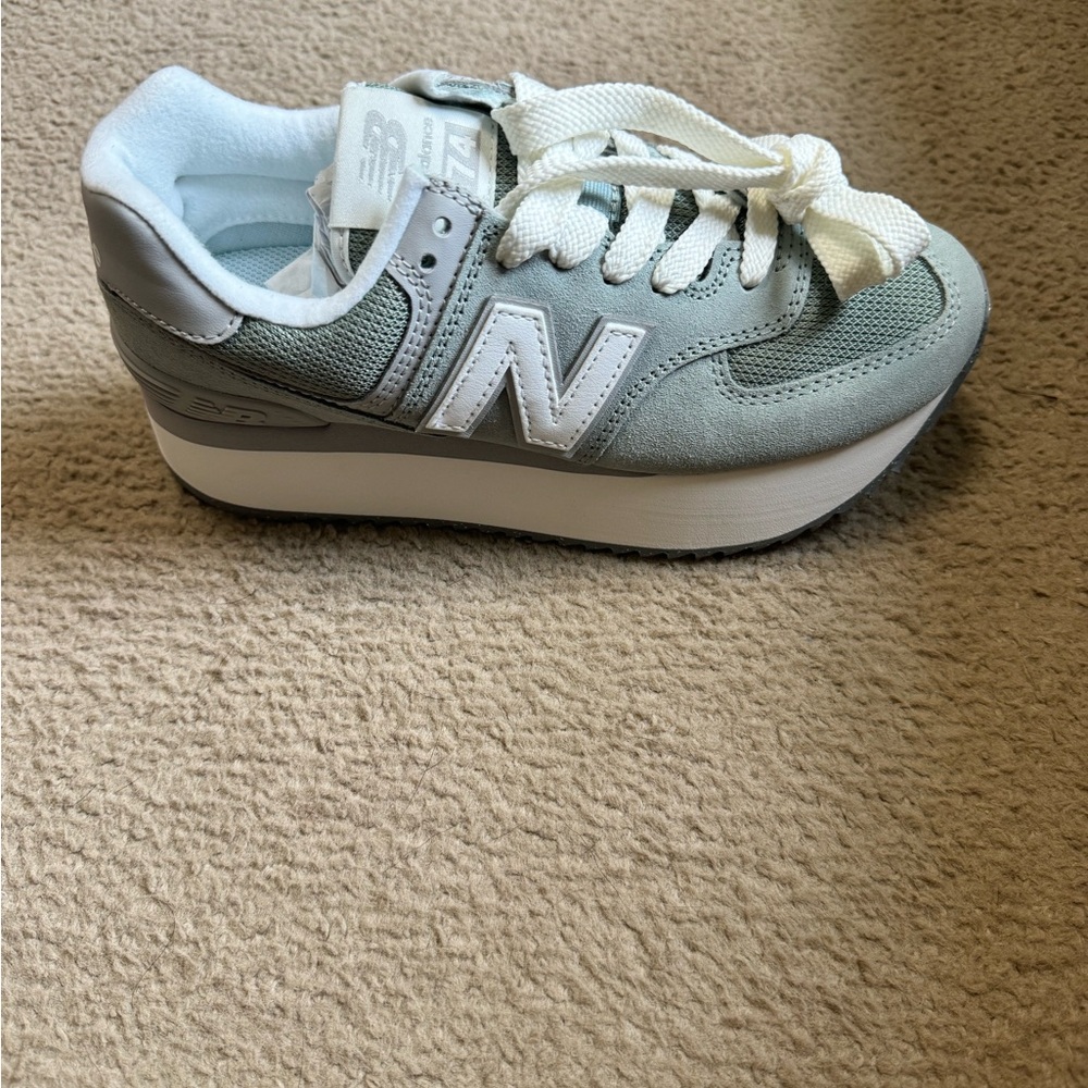 New Balance 574+